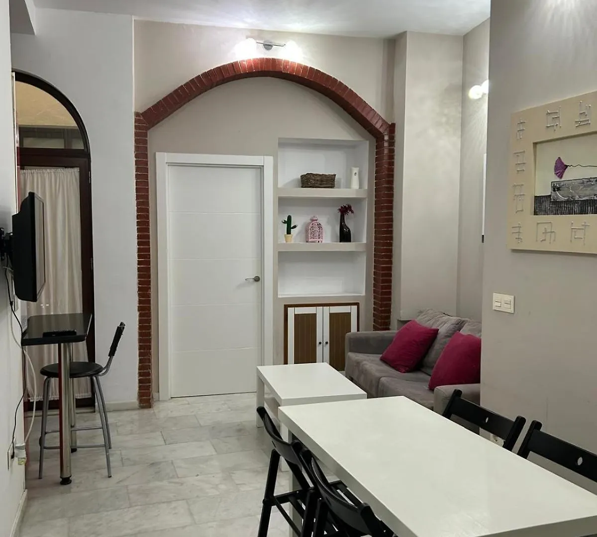 Appartamento Las Columnas De Adriano. Calle Mármoles, 5 Siviglia