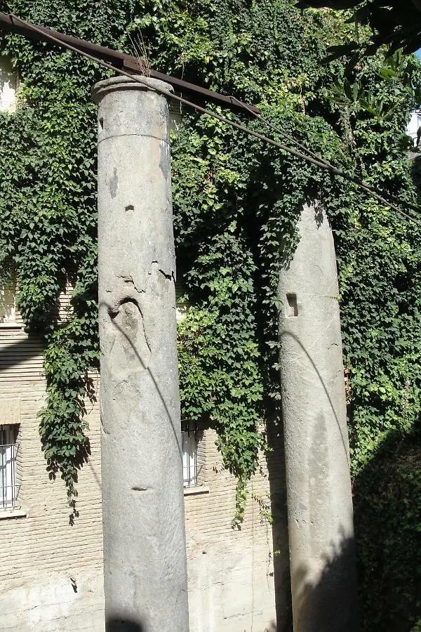 Las Columnas De Adriano. Calle Mármoles, 5 Siviglia Appartamento